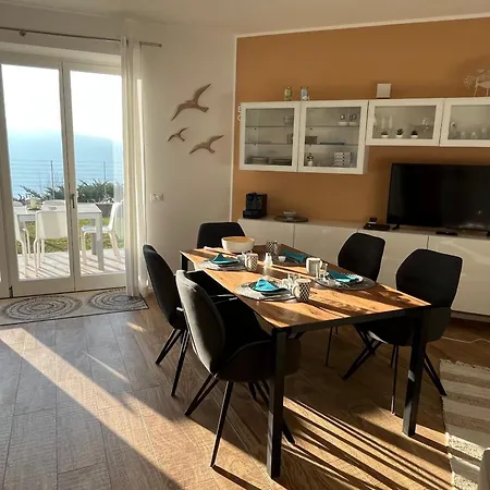 La Kalliste Apartment