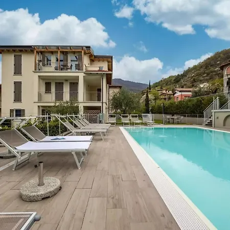 La Kalliste Apartment *